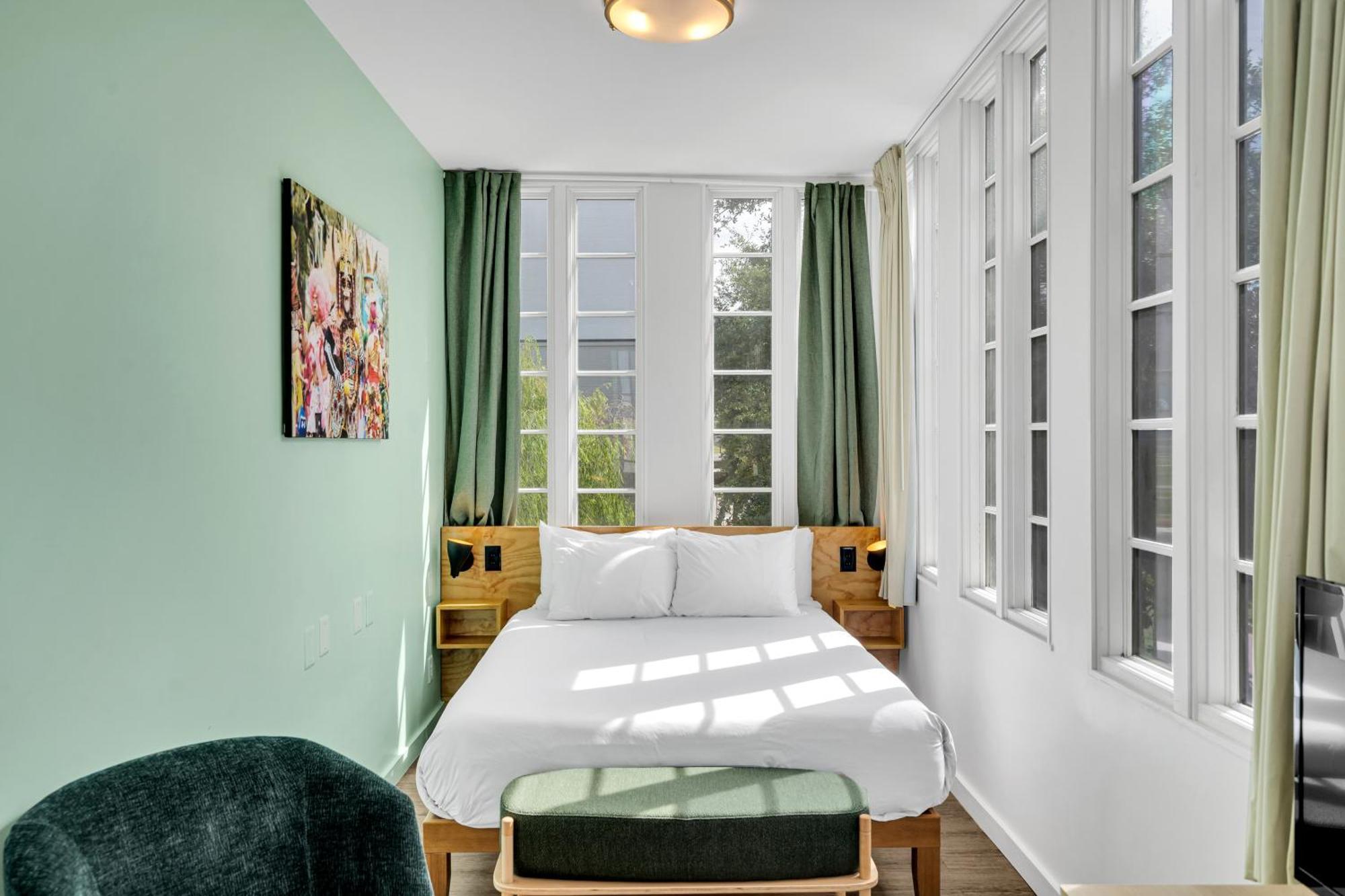 Queen Room Two Queen Beds