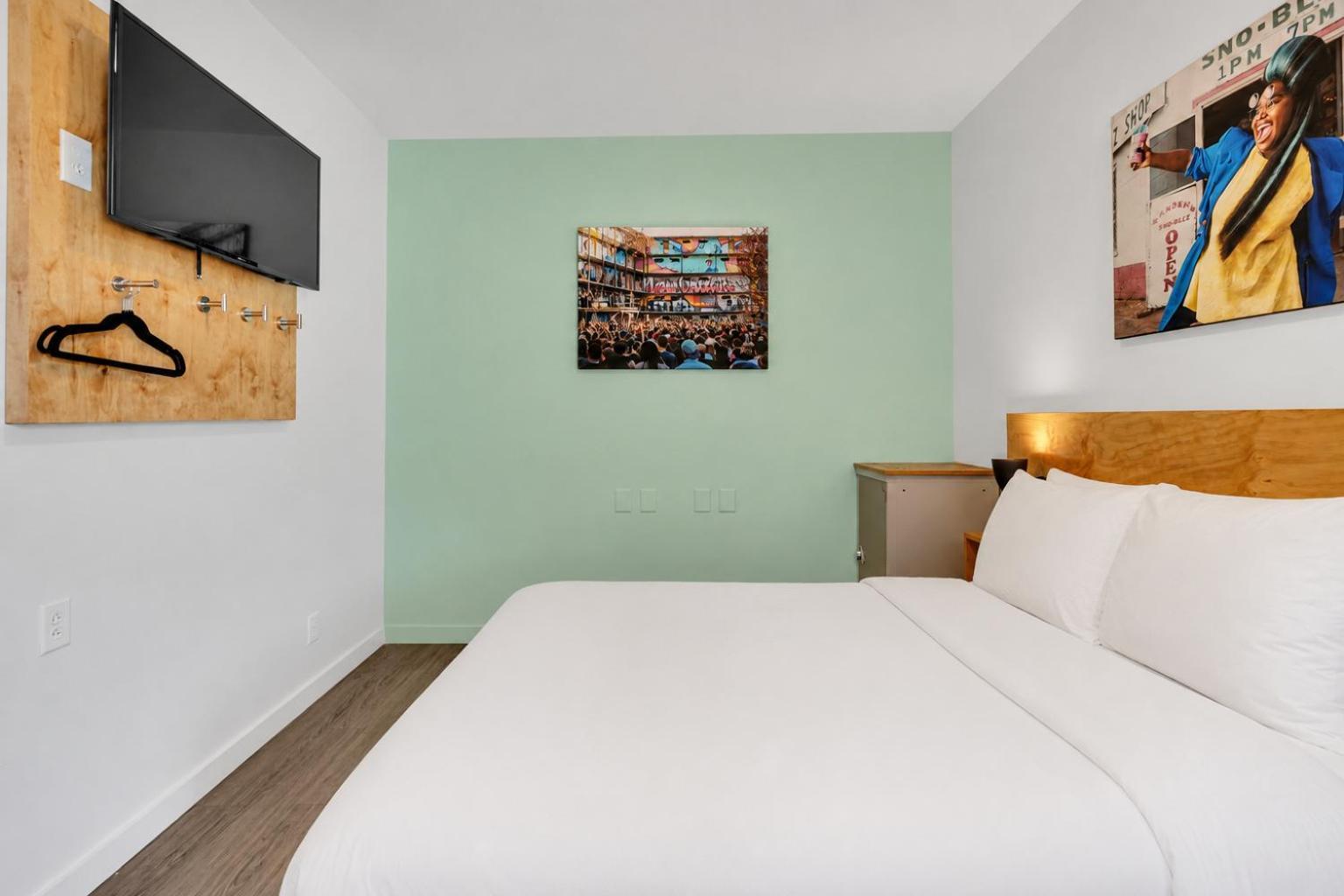 Queen Room